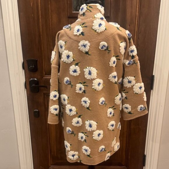 Ivy Jane Tan Floral Jacket - Picture 5 of 6